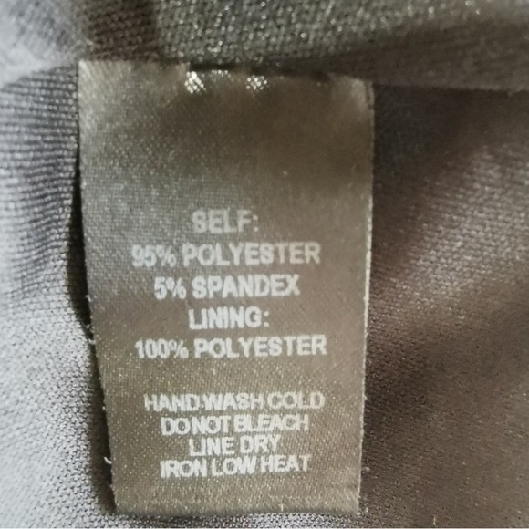 Lulu’s black off the shoulder maxi dress - Picture 9 of 9